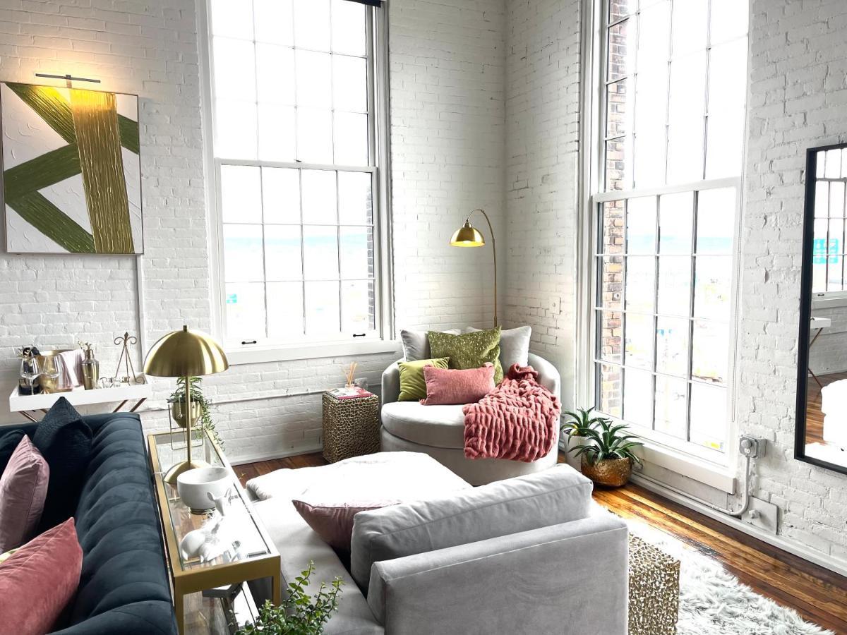 2Br 2Br Le Chateau 505 Lux Penthouse In A Historic Building Utica Exterior foto